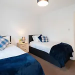 The Perfect House For Families & Contractors- Near Digbeth