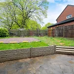 The Perfect House For Families & Contractors- Near Digbeth